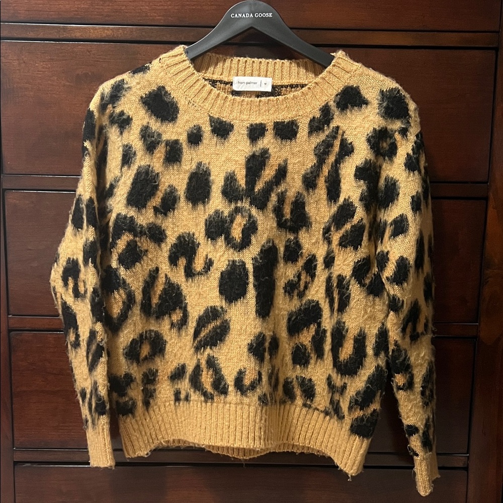 Cozy Leopard Print Crew Neck Sweater